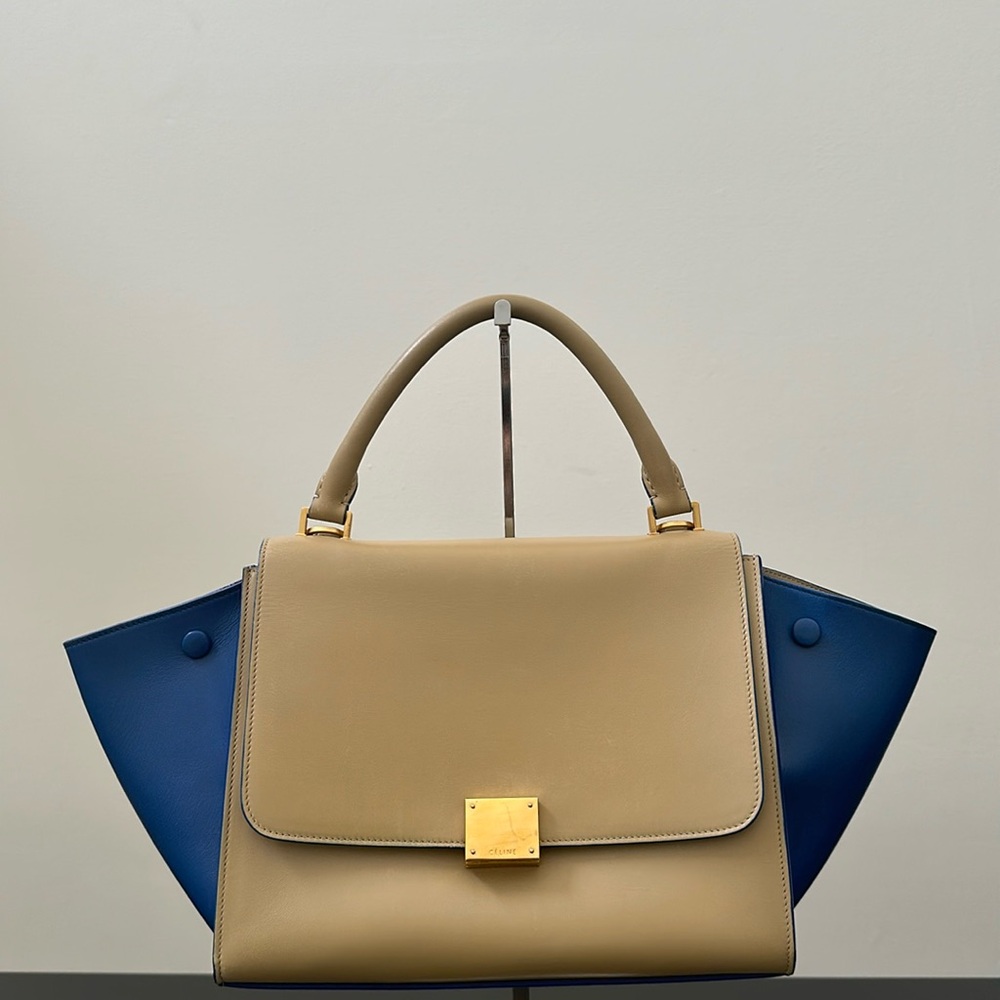 AUTHENTIC Celine Trapeze bicolor.
